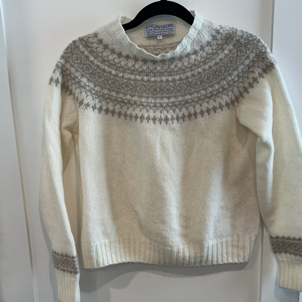 Women's Cream and Gray Sweater